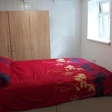 Lovely 3-Bed Apartment In Parkgate רוטרהאם מראה חיצוני תמונה