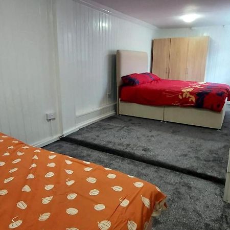 Lovely 3-Bed Apartment In Parkgate רוטרהאם מראה חיצוני תמונה