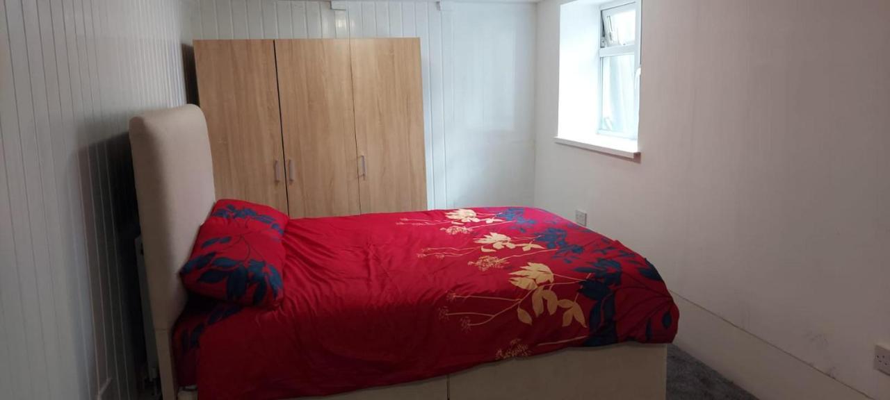 Lovely 3-Bed Apartment In Parkgate רוטרהאם מראה חיצוני תמונה