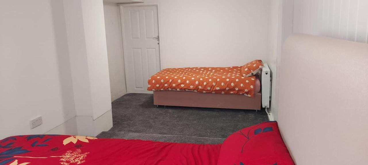 Lovely 3-Bed Apartment In Parkgate רוטרהאם מראה חיצוני תמונה