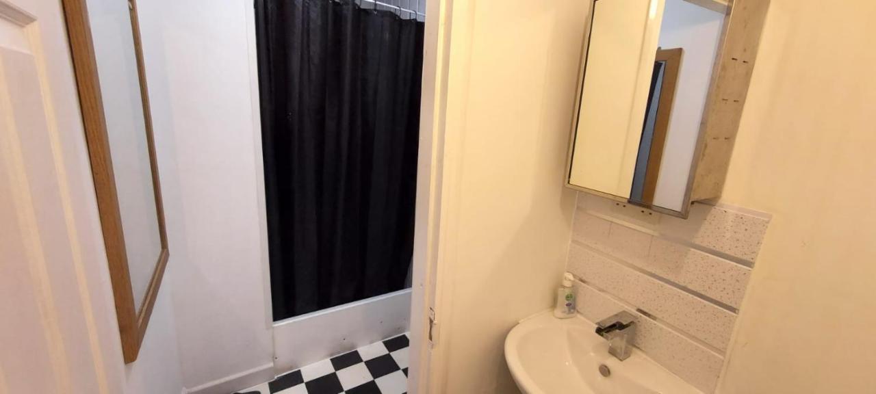 Lovely 3-Bed Apartment In Parkgate רוטרהאם מראה חיצוני תמונה